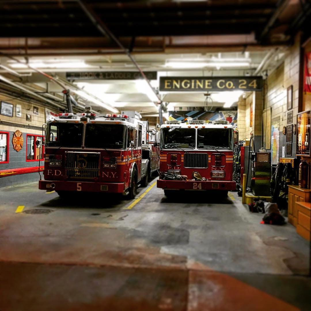 #engineco24 #manhattan #prettyprettynewyorkcity last night #summerstrolling #firefighters #firetrucks #firehouse #enginecompany