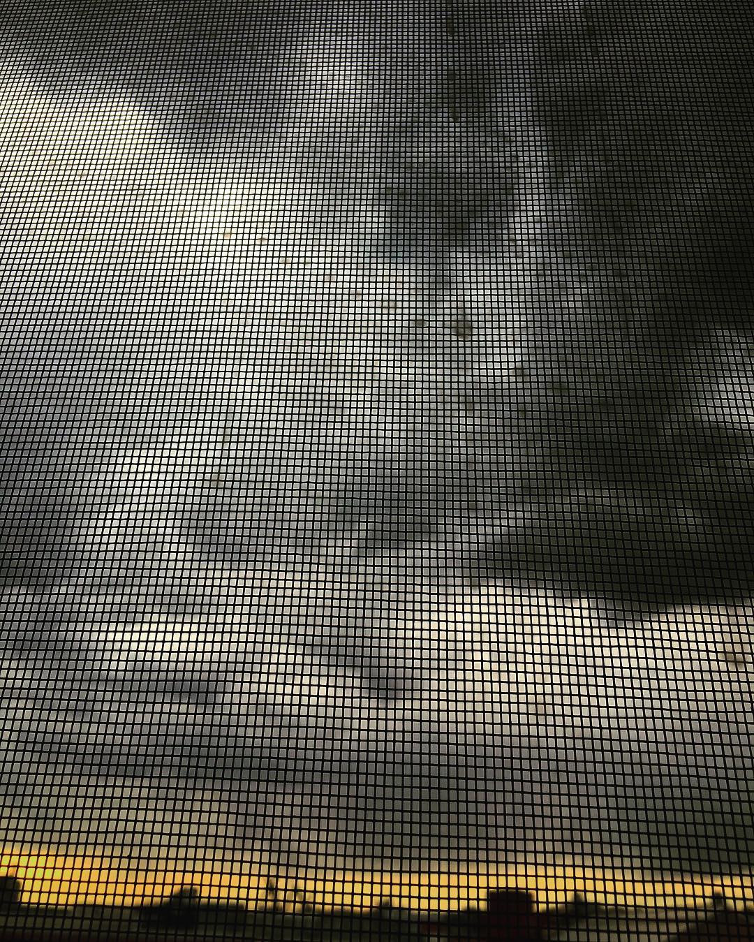 Here come the #stormclouds #gowanus #brooklyn #studioview #tnyr #prettyprettynewyorkcity