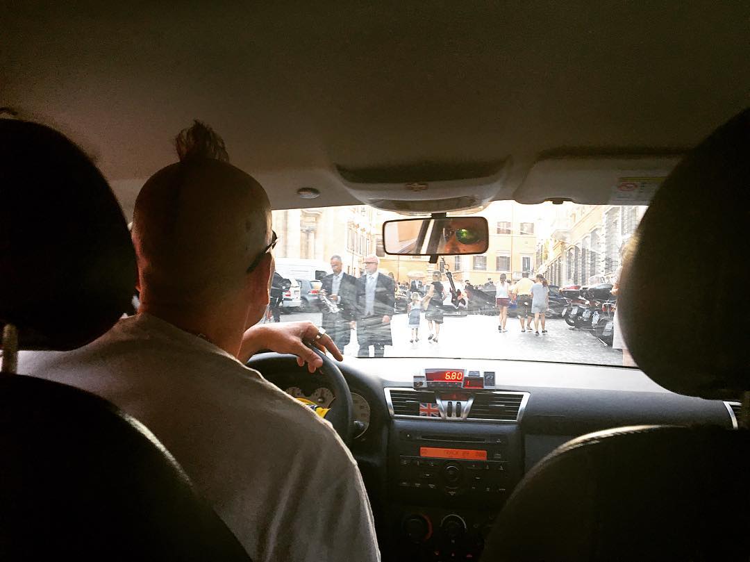 We were punk #rockingout to #Flesh w/ our #taxidriver w/ the #travisbickle #mohawk and glasses till we ran into the wedding that wouldn't move. That's when things got wild... #Roma #Rome #Italy #italia #spaldingmfa w/ @eddiemgbol