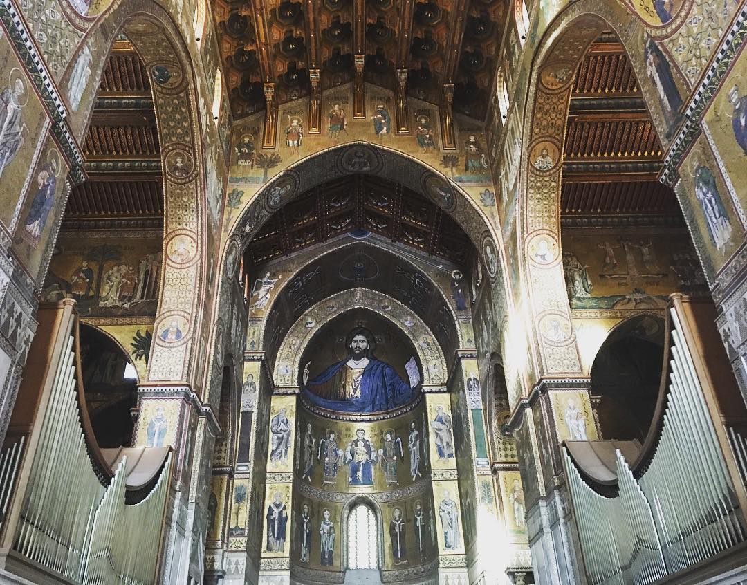 #ilduomo di #monreale one of the most beautiful churches I have ever seen, almost every inch covered in #mosaics, #oldtestament, #newtestament scenes, #visualstorytelling #storyboards, truly exceptional and I'm not so into churches...