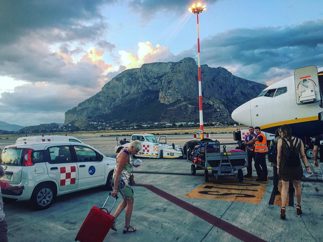 Early Saturday morning the journey back #home begins at #Palermo #Sicily #sicilia #airport w/ #ryanair. Thanks for the #beauty #Italy #Italia #arrivederci it's my #dolceandgabbana shot